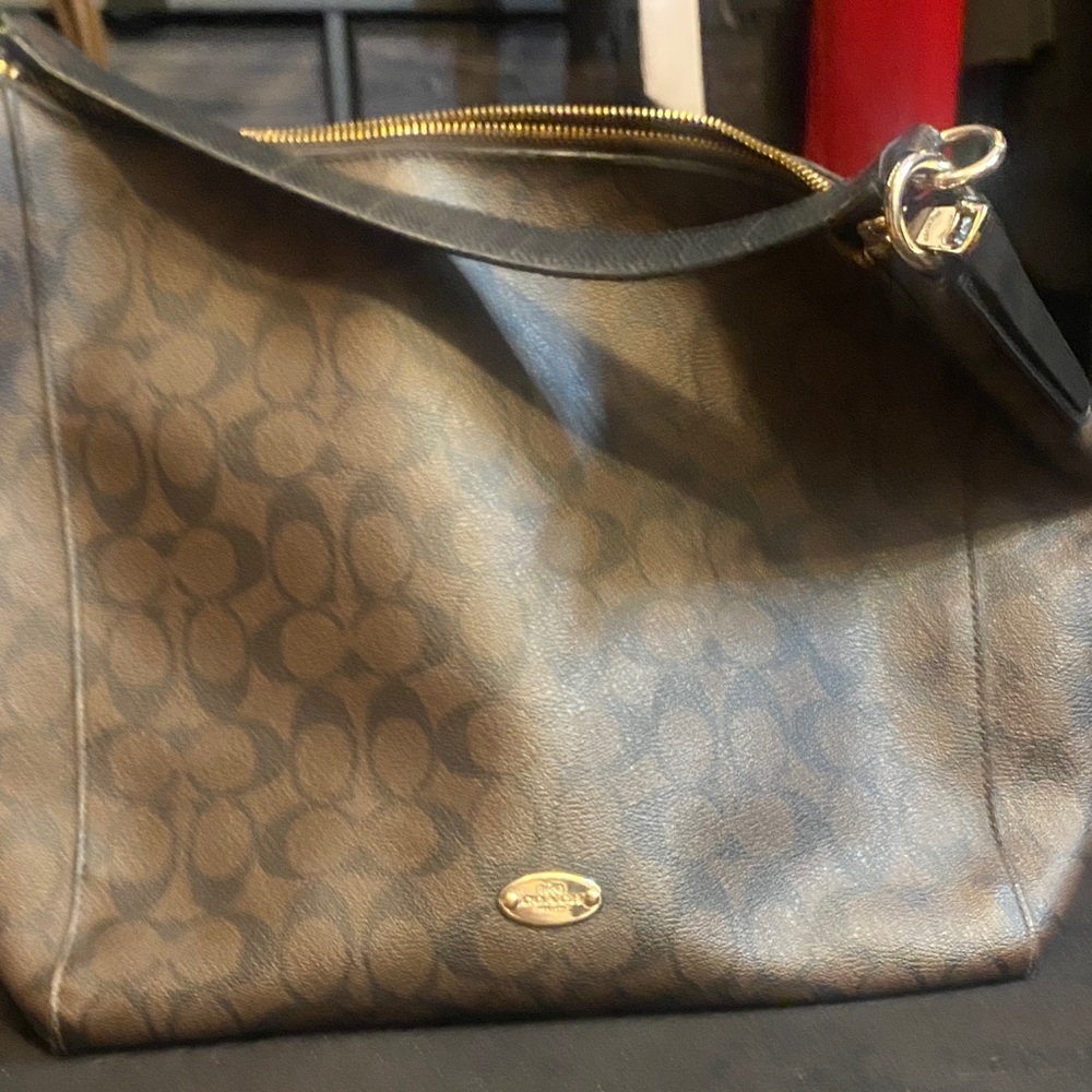 Elegant Brown coach  Shoulder Bag
